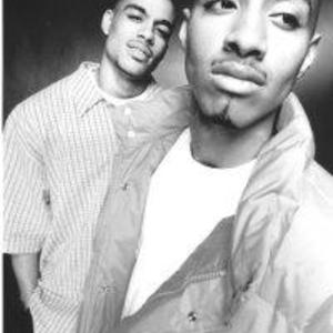 The Kenoly Brothers