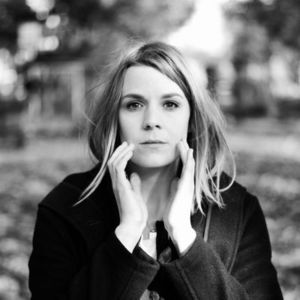 Alev Lenz